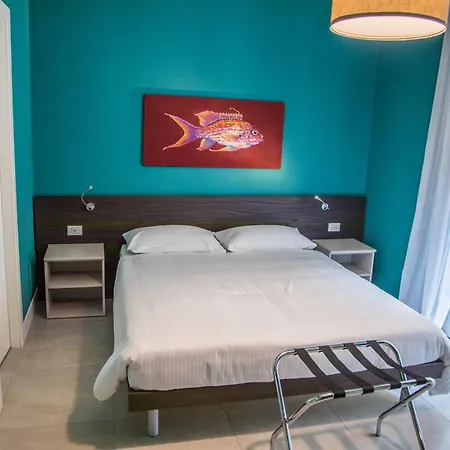 בית הארחה Casa Consani ונטימיגליה